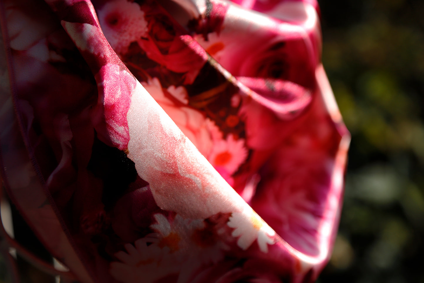 FOULARD RASO con ROSE quadrato